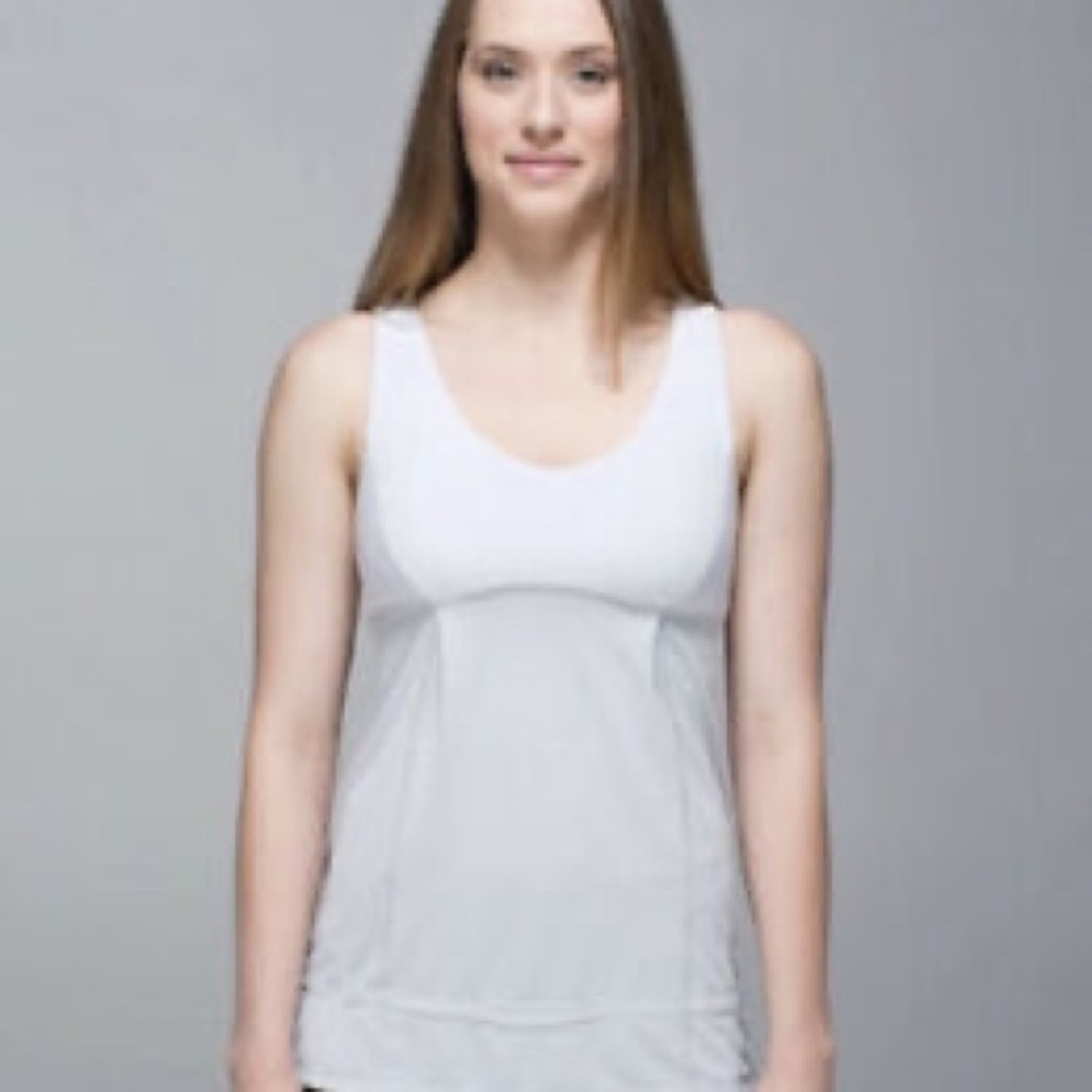 NWOT Lululemon elevate tank